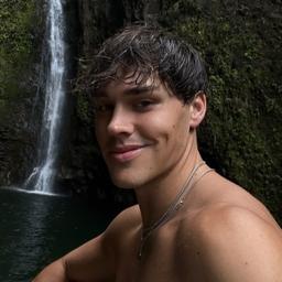 Noah Beck