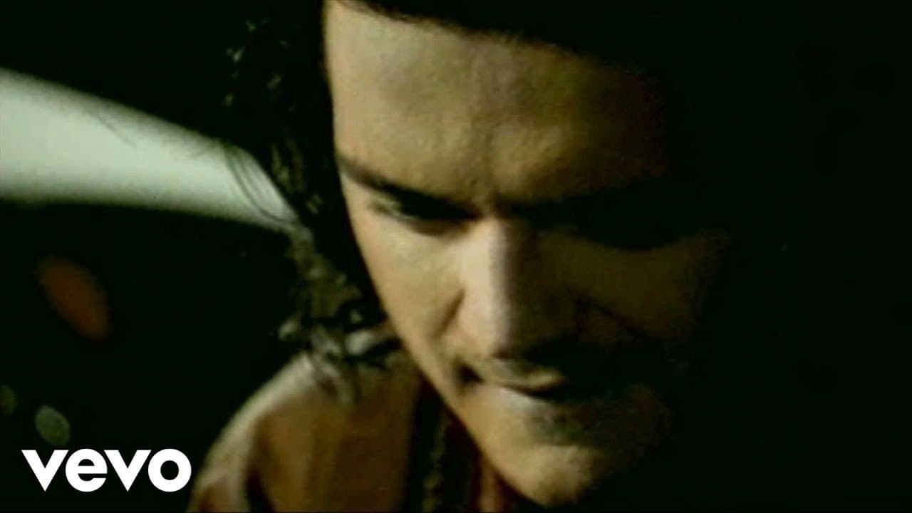 Ricardo Arjona - Historia De Taxi (Video)