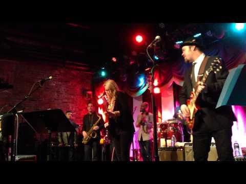 "Tired Of My Tears" Susan Tedeschi w/ Soulive @ The Brooklyn Bowl,NYC 3-19-2014 thumbnail