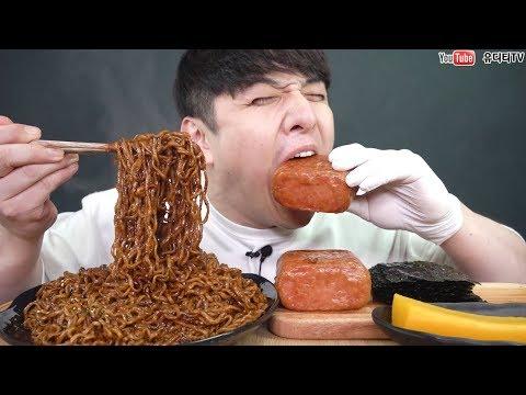 ASMR NUCLEAR FIRE NOODLES 뉴핵불닭볶음면을 그것과 섞어서 통스팸이랑 먹어보았습니다  땀주의 멘탈나감 리얼사운드 먹방 REAL SOUND MUKBANG thumbnail