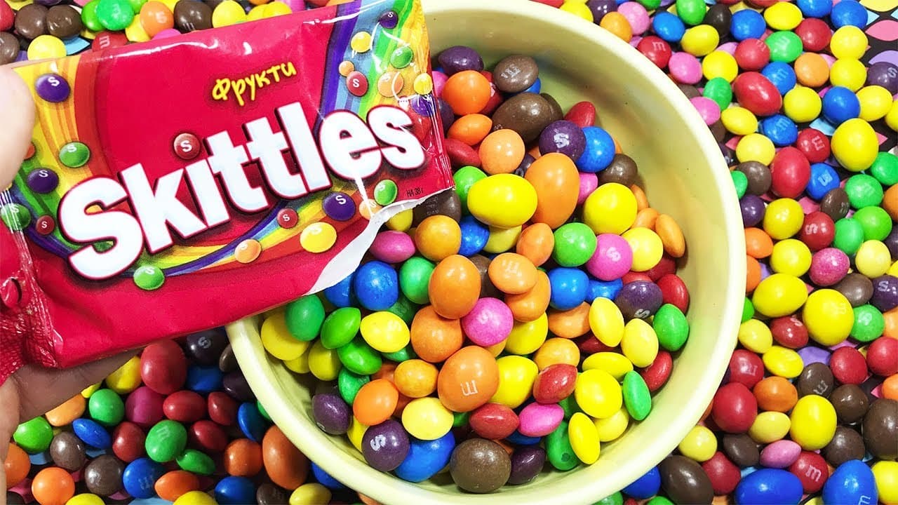 Full of Skittles with Johny Johny Yes Papa Sing-Along Nursery Rhymes Songs
