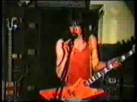 Raven - Bring The Hammer Down (Live 1982) thumbnail