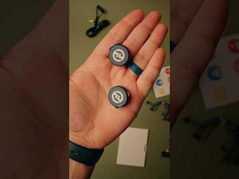 Hollyland Lark M2 | The smallest hybrid mic ever? thumbnail