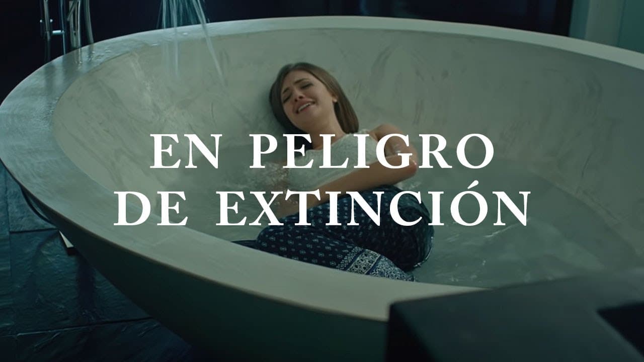 La Adictiva - En Peligro De Extinciรณn (Video Oficial)