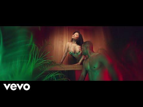 Nicki Minaj - MEGATRON thumbnail