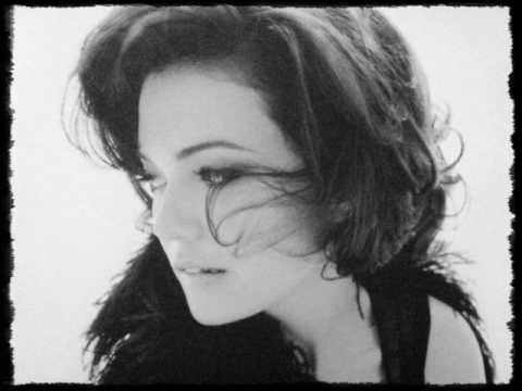 Mandy Moore -  Fern Dell (Original Demo) thumbnail