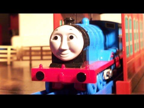 TOMICA Thomas & Friends Remake 2: Edward & Gordon/Edward Helps Out thumbnail