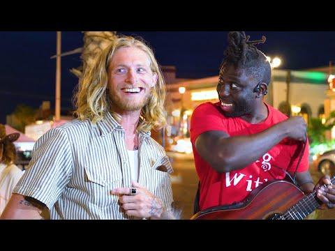 Random Vacationer Draws Huge Crowd When He sings THIS thumbnail
