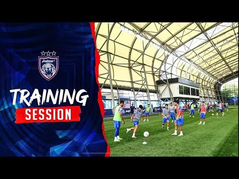 High intensity training at the JDT Indoor Training Centre today 👊🏻 thumbnail