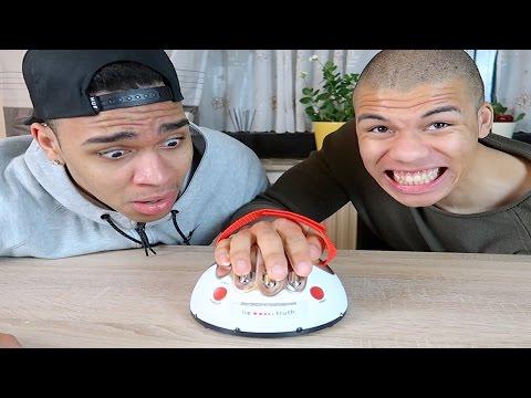 LÜGENDETEKTOR CHALLENGE EXTREM !!! (GEHT SCHIEF) | Kelvin und Marvin thumbnail