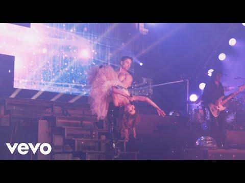 Gloria Trevi - No Querías Lastimarme (En Vivo Desde La Arena Ciudad De México) thumbnail