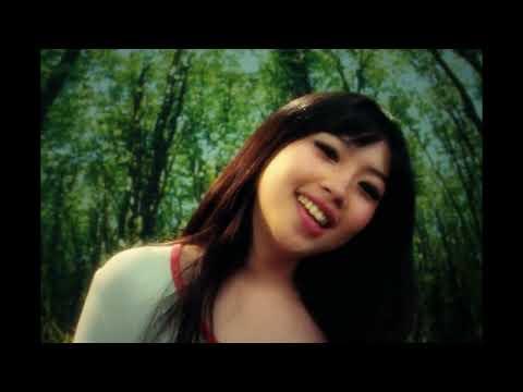 Beabadoobee - Sunny Day (Official Video) thumbnail