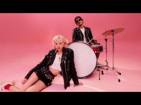 ROSÉ & Bruno Mars - APT. (Official Music Video) thumbnail