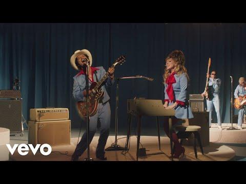 Lady Gaga, Bruno Mars - Die With A Smile (Official Music Video) thumbnail