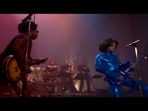 Lenny Kravitz  &  O(+~ - American Woman (The Guess Who Tribute) thumbnail