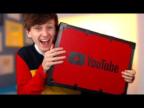 I found Pewdiepie's 100 Mill Diamond Play Button Chest on eBay thumbnail