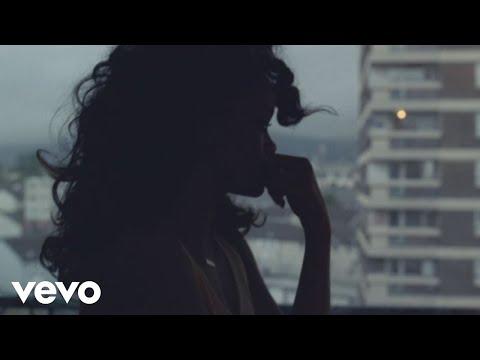 Rihanna - We Found Love ft. Calvin Harris thumbnail