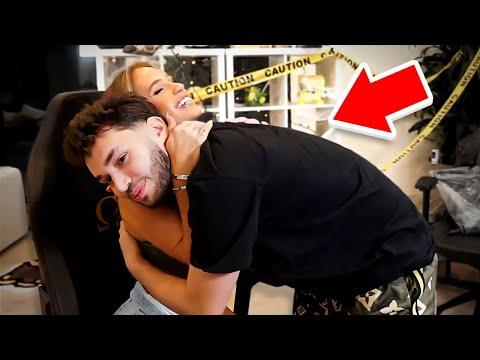 Adin Ross Asks Sky Bri to be His Girlfriend.. thumbnail