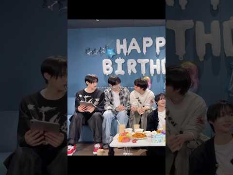 jealous pookie 😅 #kickflip #keiju #minje #juwang #kpop #shortvideos #viralvideos #ehypen #straykids thumbnail