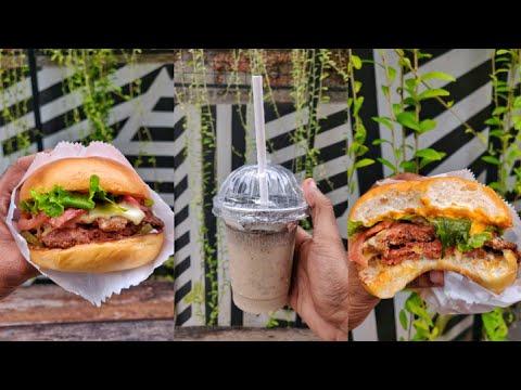 🔅THE BEST BURGER IN KOZHIKODE | #refillyourtummy #food thumbnail